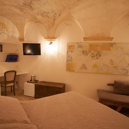 Panzió La Maison De Beauvoir *